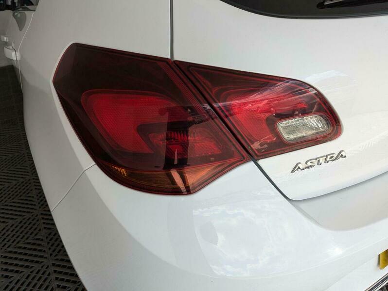 Vauxhall Astra Excite Black #31