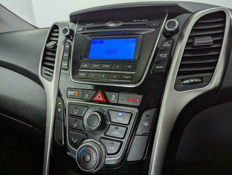 Hyundai I30 1.6 Active Hatchback White #23