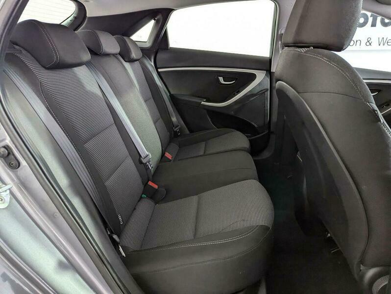 Hyundai I30 1.6 Active Hatchback White #18