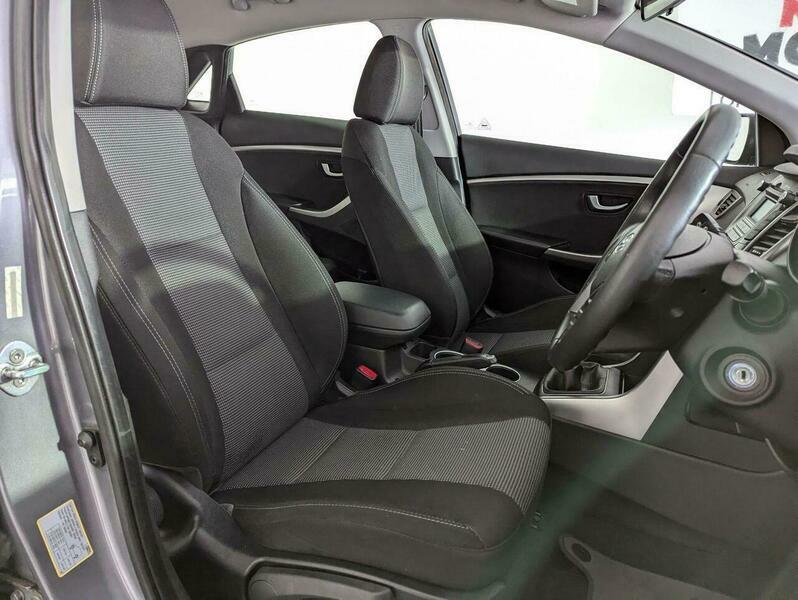 Hyundai I30 1.6 Active Hatchback White #16