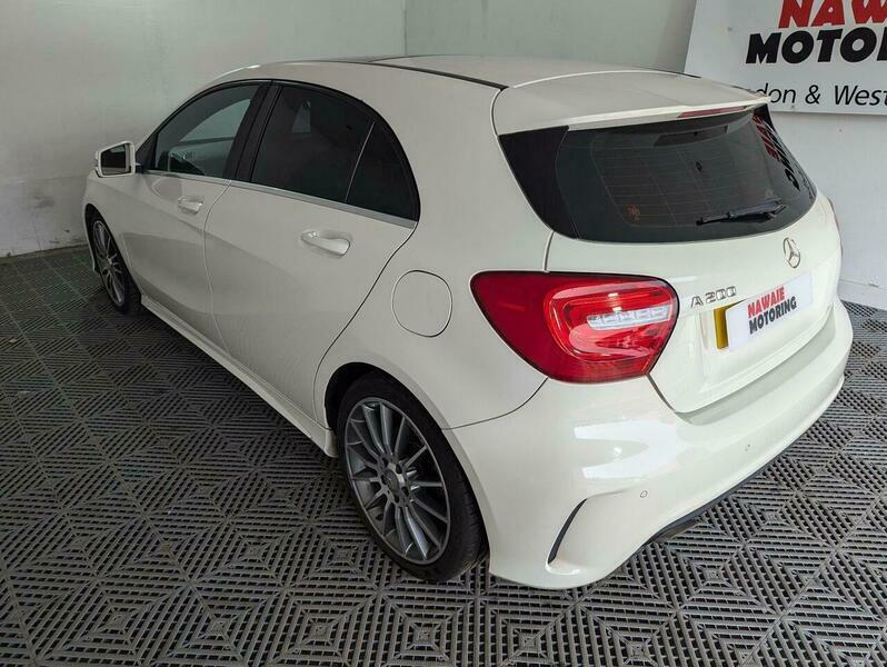 Mercedes-Benz A Class 1.6 A200 Amg Sport White #4