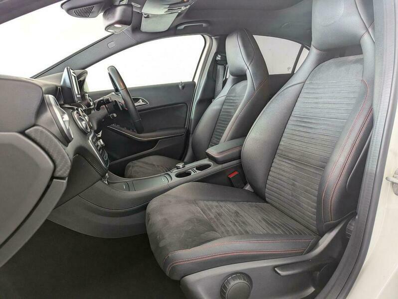 Mercedes-Benz A Class A220d Amg Line Premium Plus White #38