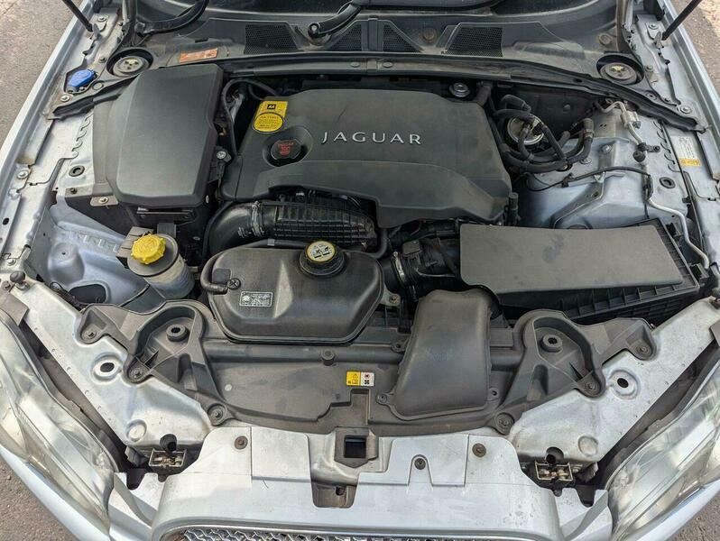 Jaguar XF Saloon Grey #16