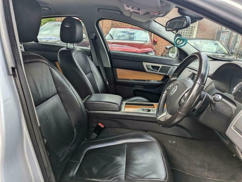 Jaguar XF Saloon Grey #14