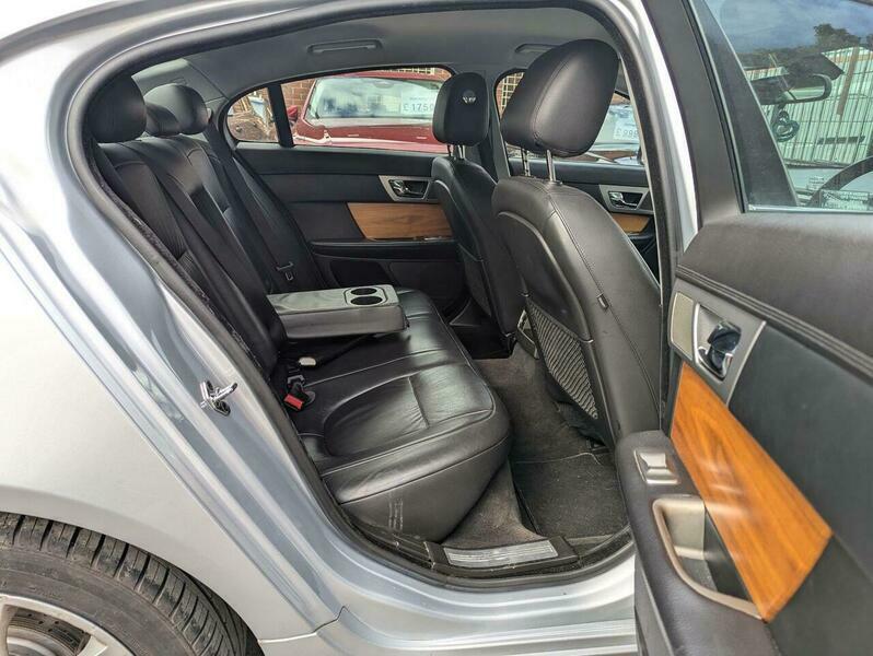 Jaguar XF Saloon Grey #12