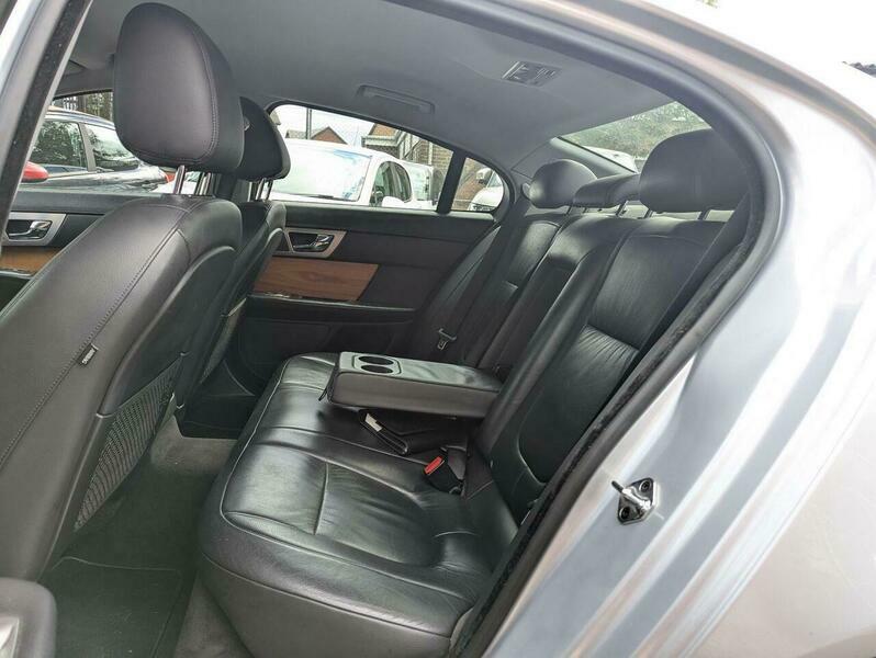 Jaguar XF 3.0D V6 Luxury Silver #5