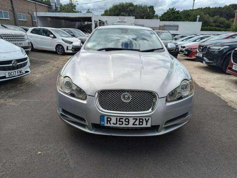 Jaguar XF 3.0D V6 Luxury Silver #2