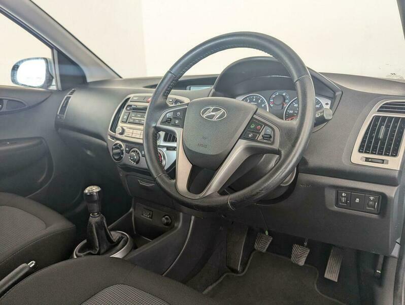 Hyundai I20 1.2 1.2 Active Red #13