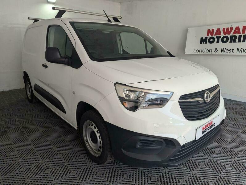 Vauxhall Combo 1.5 Turbo D 2000 White