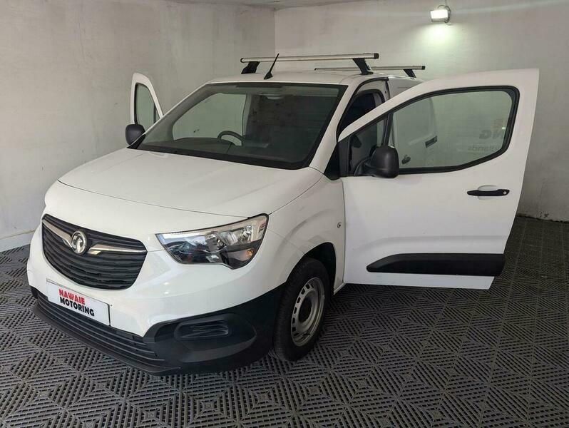 Vauxhall Combo 1.5 Turbo D 2000 White #6