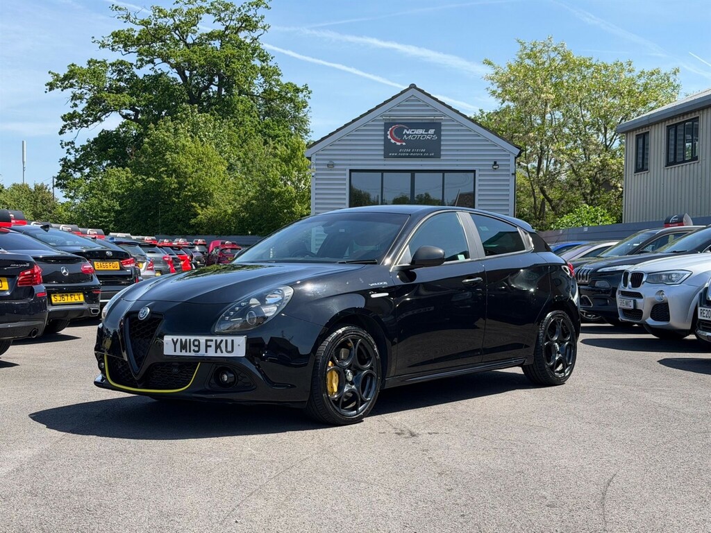 Alfa Romeo Giulietta Hatchback White #11