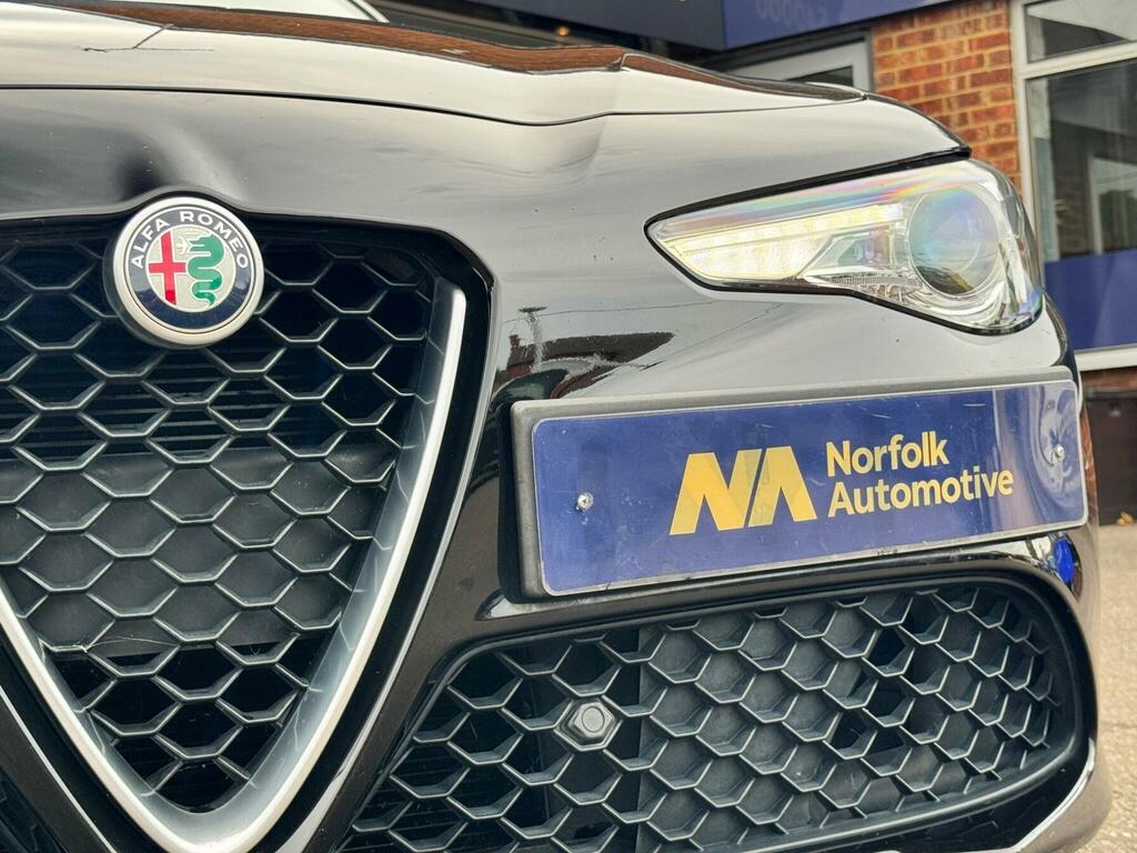 Alfa Romeo Giulia 2.0 Tb Veloce 277 Bhp Black #27