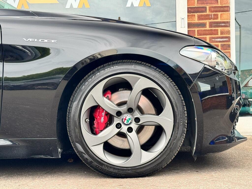 Alfa Romeo Giulia 2.0 Tb Veloce 277 Bhp Black #15