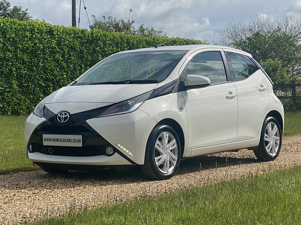 Toyota Aygo Vvt-i X-pression White #5
