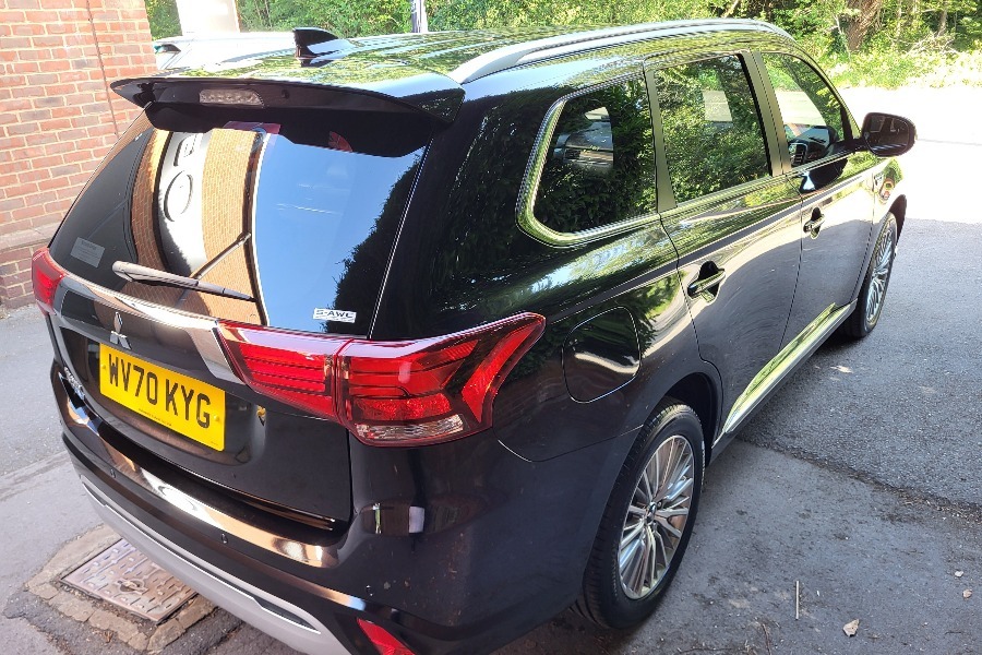 Mitsubishi Outlander Suv 2.4H Twinmotor 13.8Kwh Dynamic Suv Pet Black #6