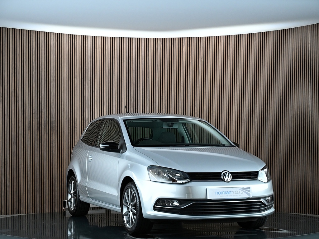 Volkswagen Polo Tsi Bluemotion Tech Se Design Hatchback 1.2 RE16OUS Silver #4