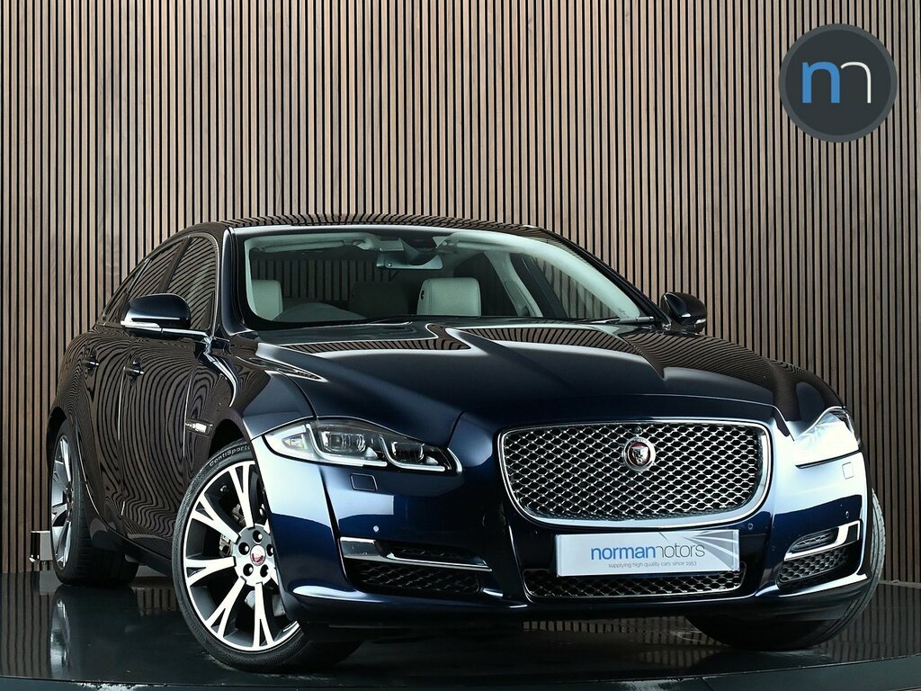 Jaguar XJ 3.0D V6 Portfolio Saloon Euro 6 S Blue