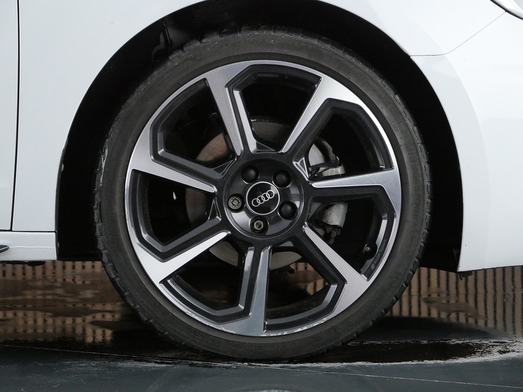 Audi A1 25 Tfsi Black Edition S Tronic  #42