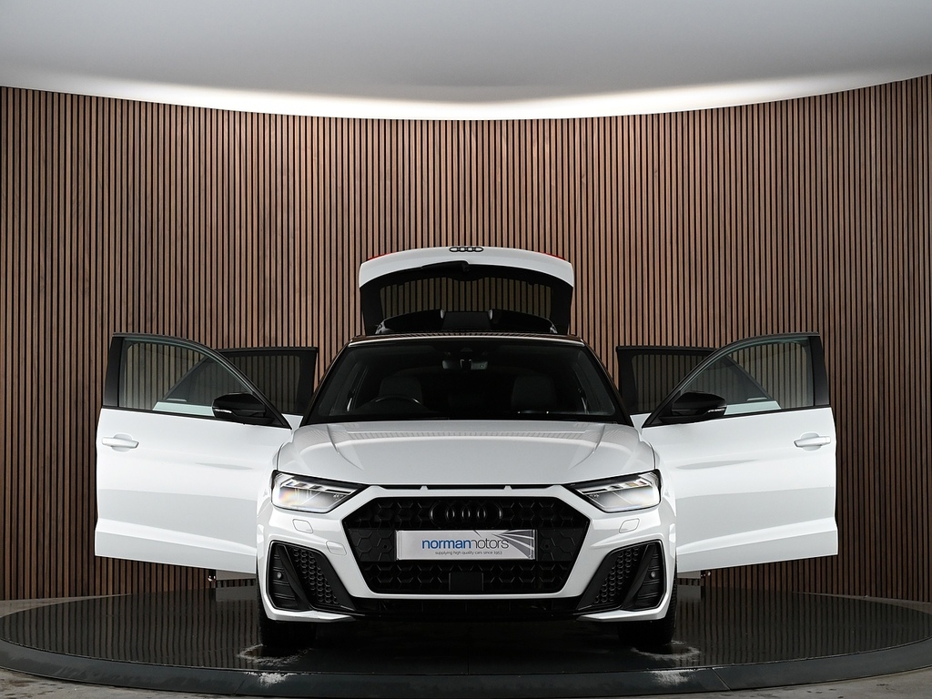 Audi A1 25 Tfsi Black Edition S Tronic  #13
