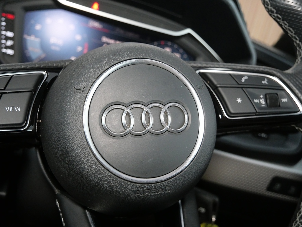 Audi A1 25 Tfsi Black Edition S Tronic  #34