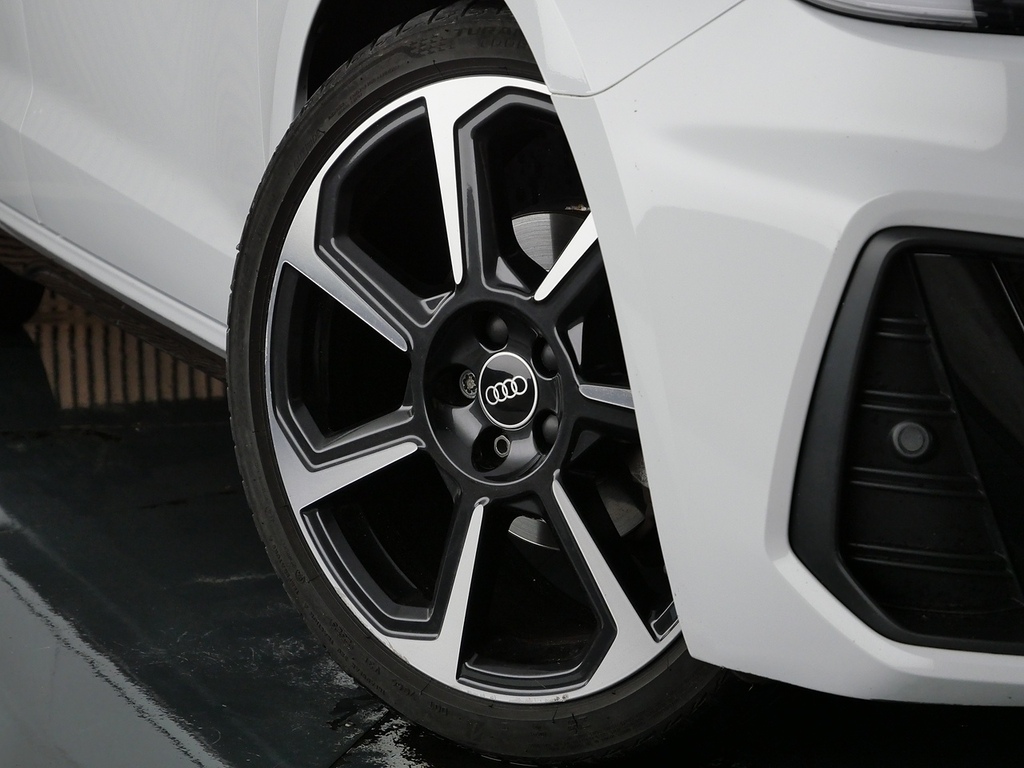 Audi A1 25 Tfsi Black Edition S Tronic  #20