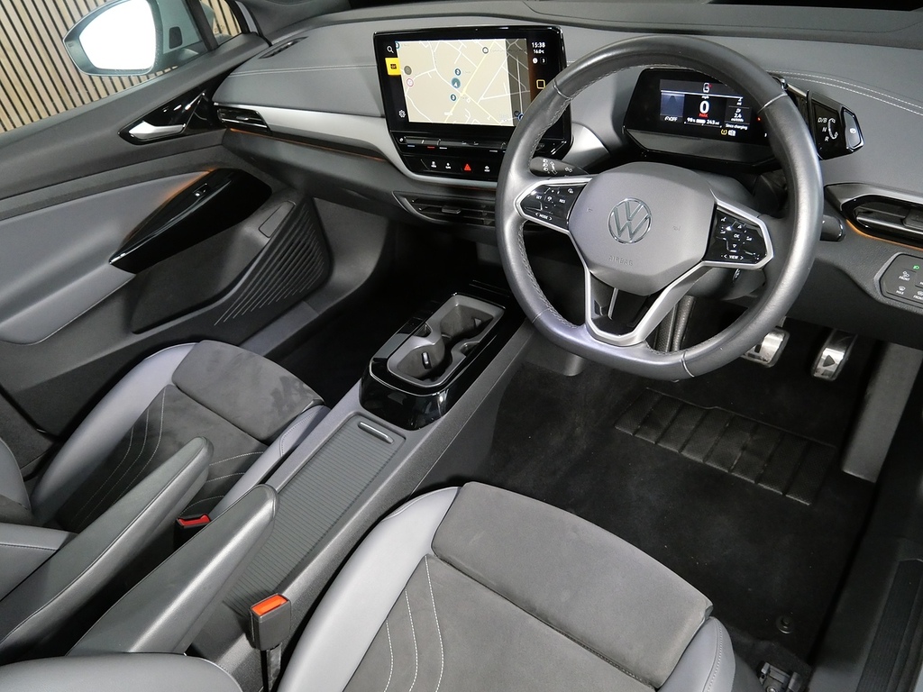 Volkswagen ID.5 Pro 77Kwh Tech Suv 174 Ps Grey #3