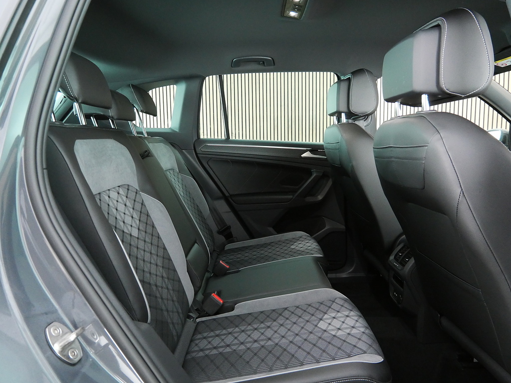 Volkswagen Tiguan 2023 Volkswagen Tiguan 2.0 Elegance Tdi 150 Dsg Blue #30