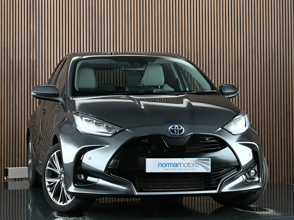 Toyota Yaris 1.5 Vvt-h Excel Hatchback Hybrid E-cvt Grey