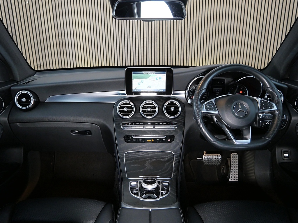 Mercedes-Benz GLC Class 2.0 Glc 250 4Matic Amg Line Premium 208 Bhp Blue #25
