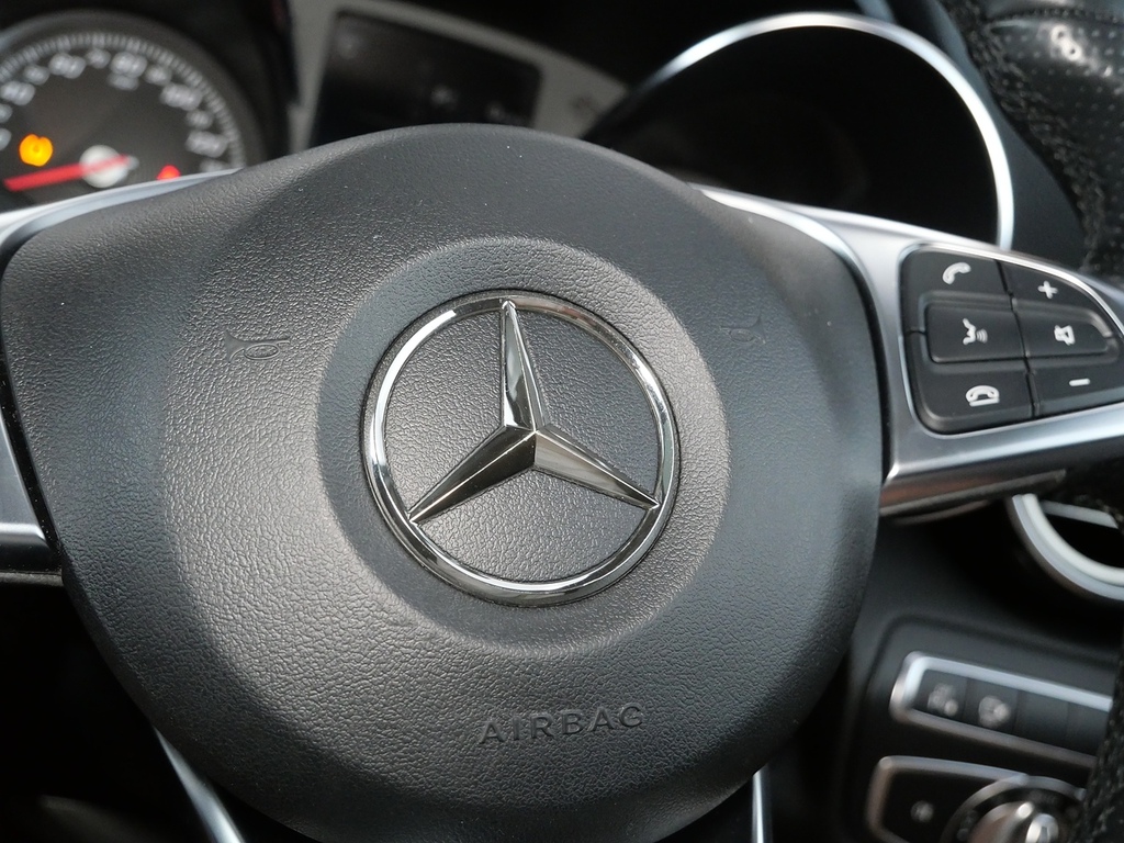 Mercedes-Benz GLC Class 2.0 Glc 250 4Matic Amg Line Premium 208 Bhp Blue #31