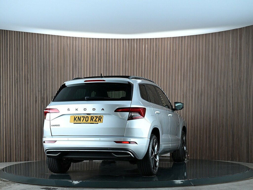 Skoda Karoq 1.5 Tsi Se Silver #9