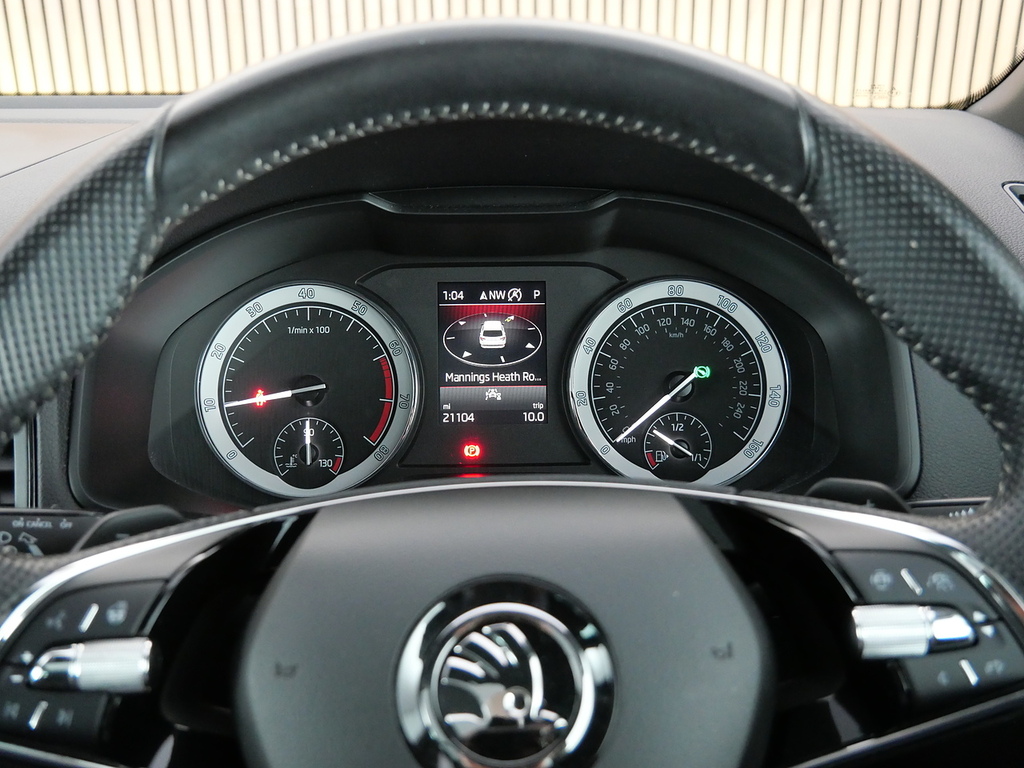 Skoda Karoq 1.5 Tsi Se Silver #21
