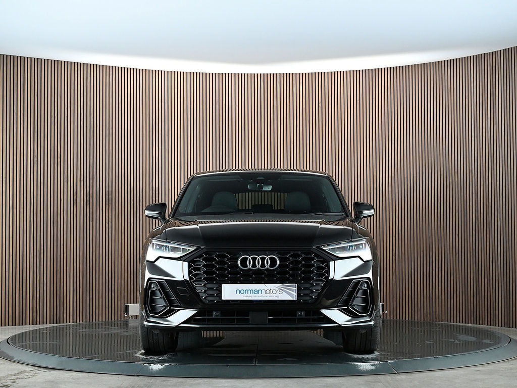 Audi Q3 Tfsi Cod Black Edition Black #5