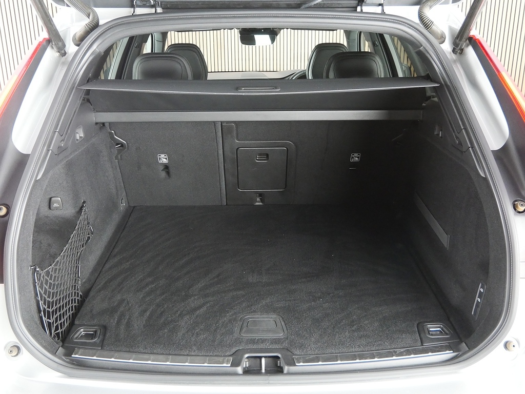 Volvo XC60 T5 Awd R-design Grey #45