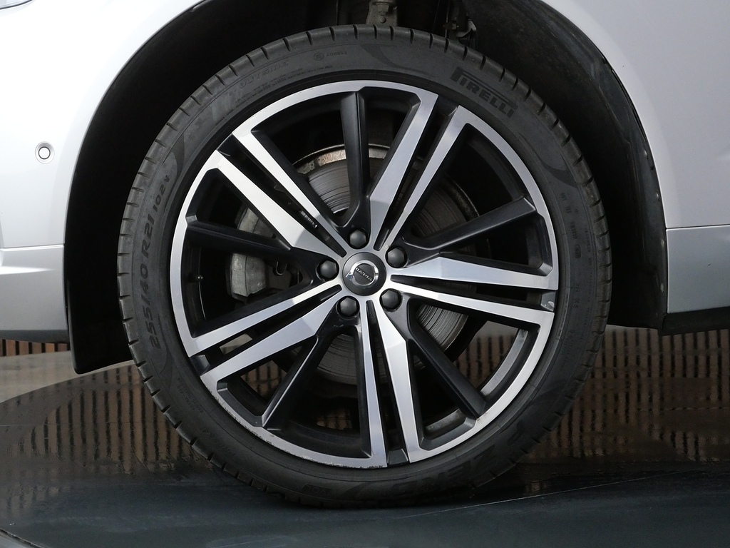 Volvo XC60 T5 Awd R-design Grey #41