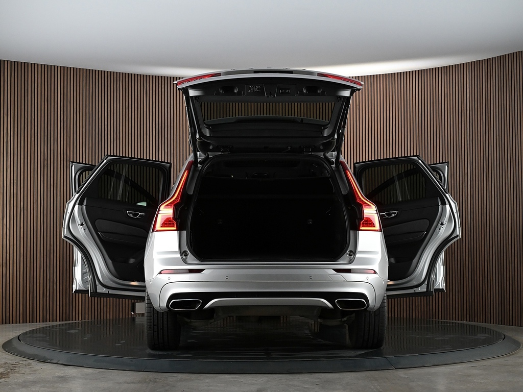 Volvo XC60 T5 Awd R-design Grey #16