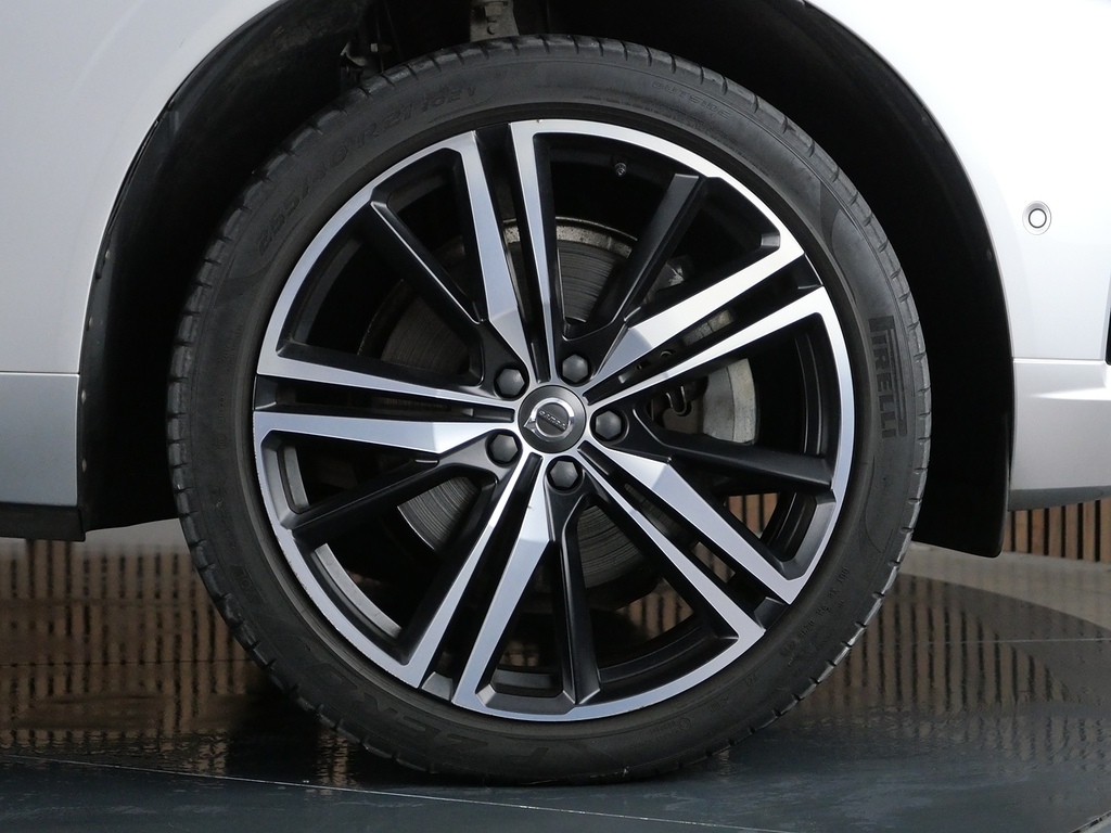 Volvo XC60 T5 Awd R-design Grey #44