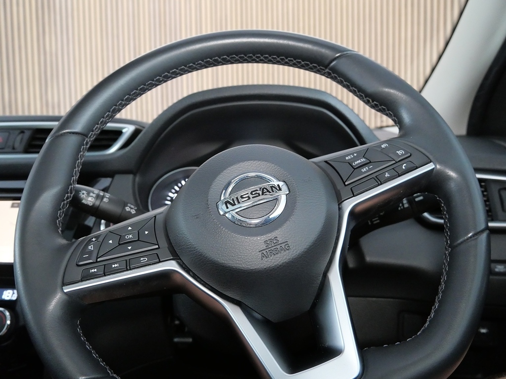 Nissan Qashqai Acenta Premium Di Black #30