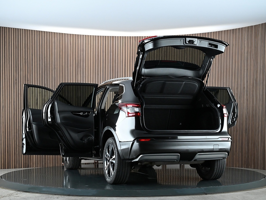 Nissan Qashqai Acenta Premium Di Black #14