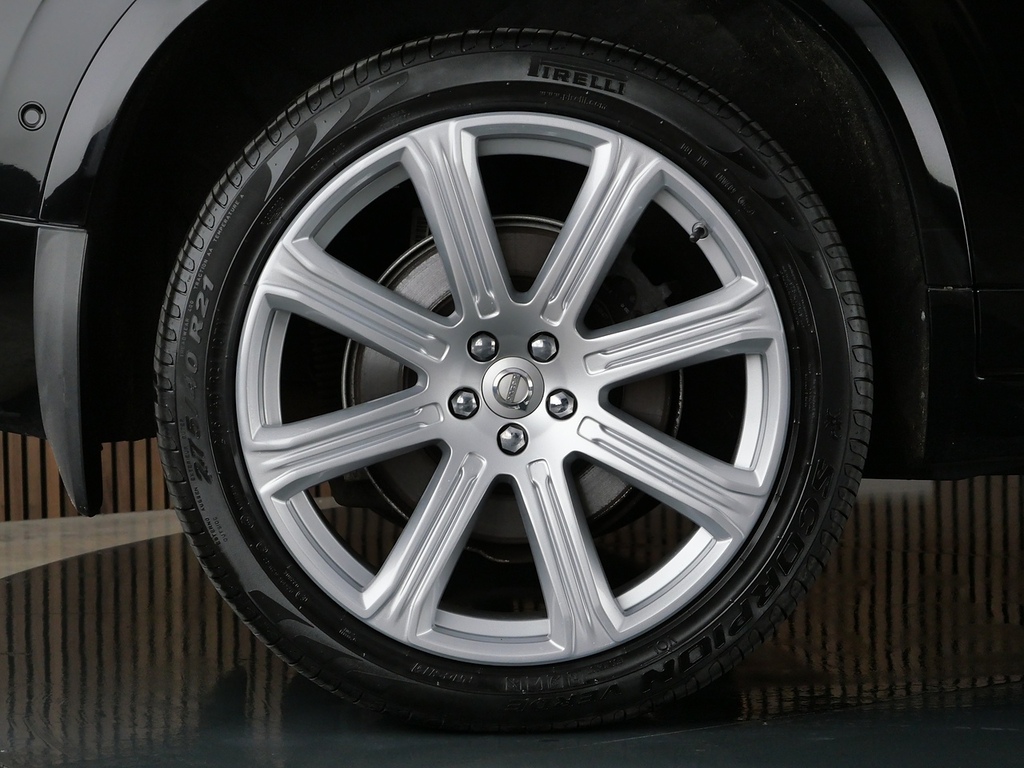 Volvo XC90   #43