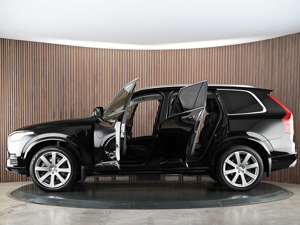 Volvo XC90   #19