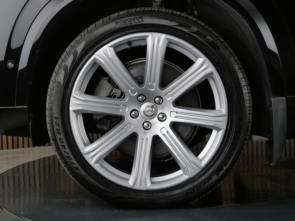 Volvo XC90   #41