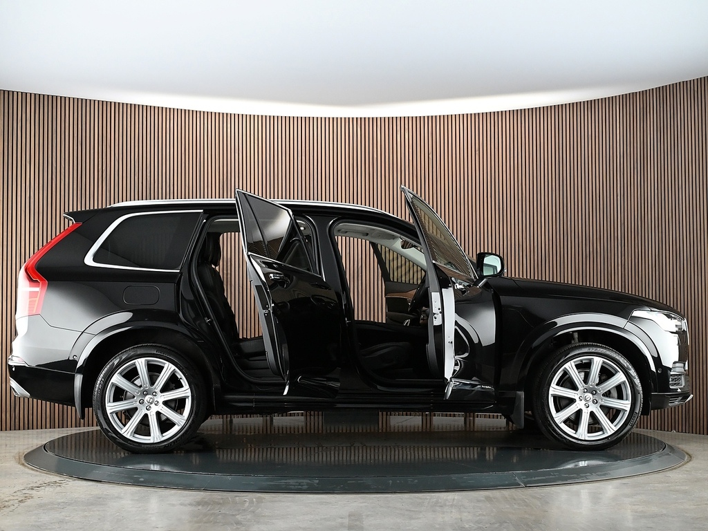 Volvo XC90   #18