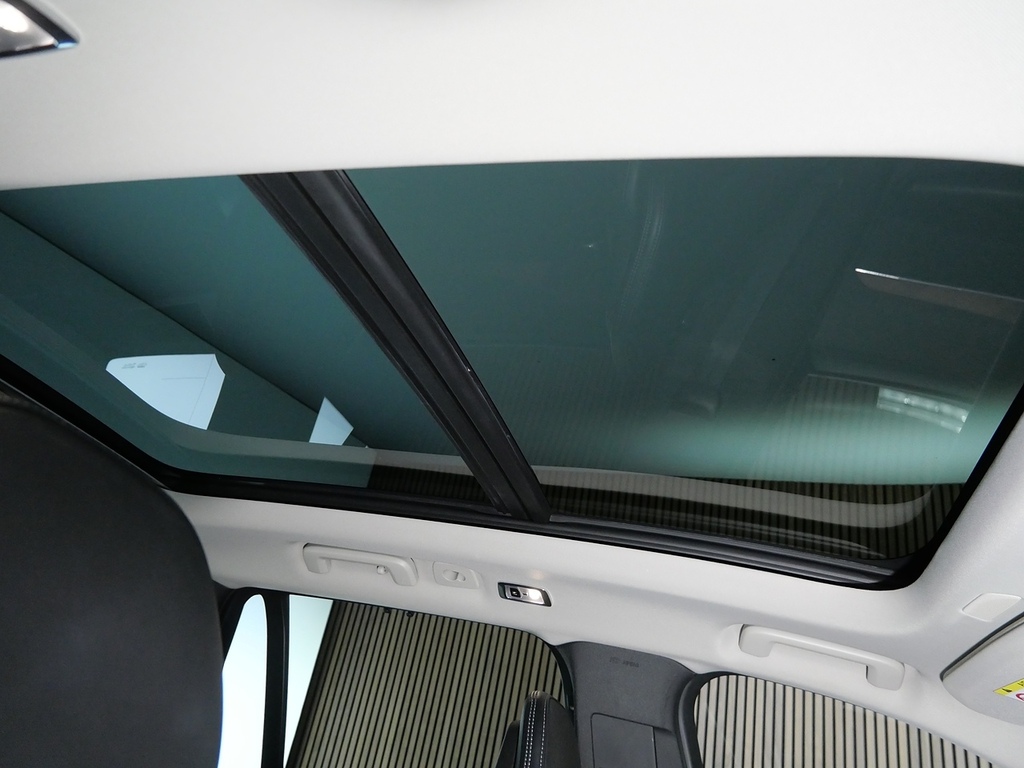 Volvo XC90   #32