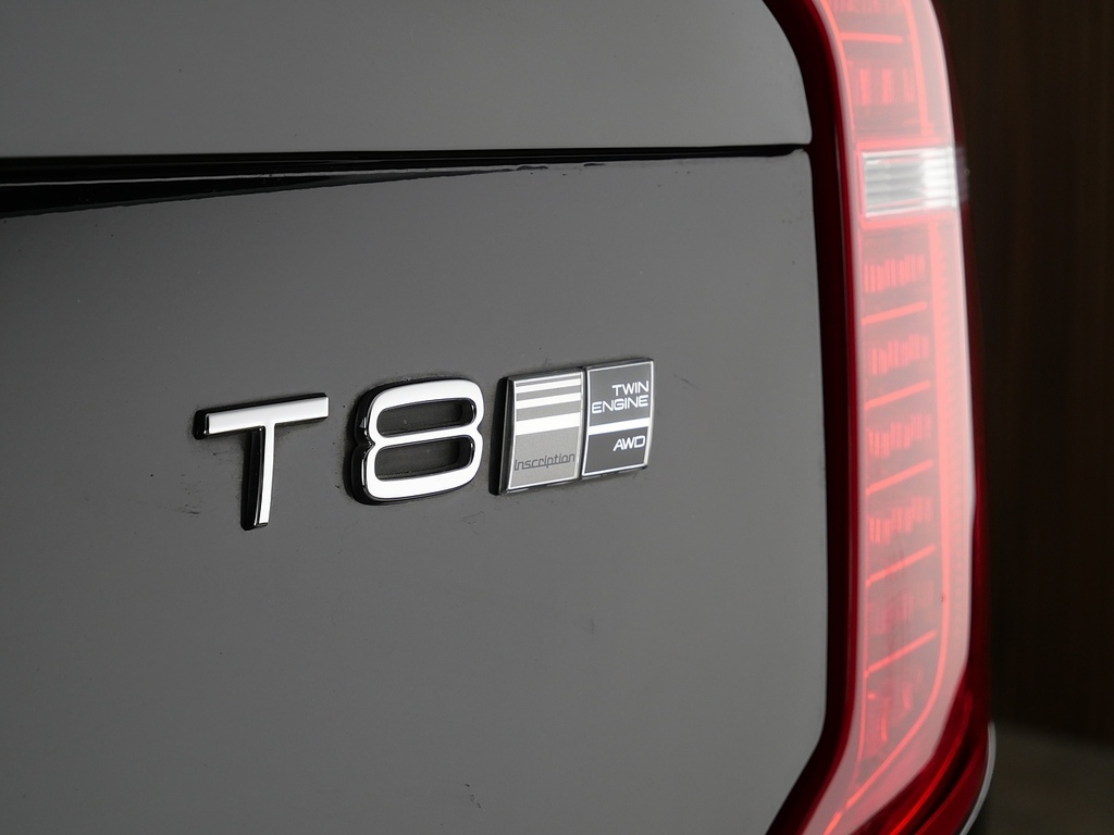 Volvo XC90   #40