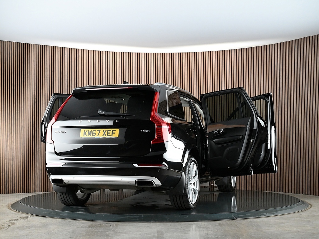 Volvo XC90   #17