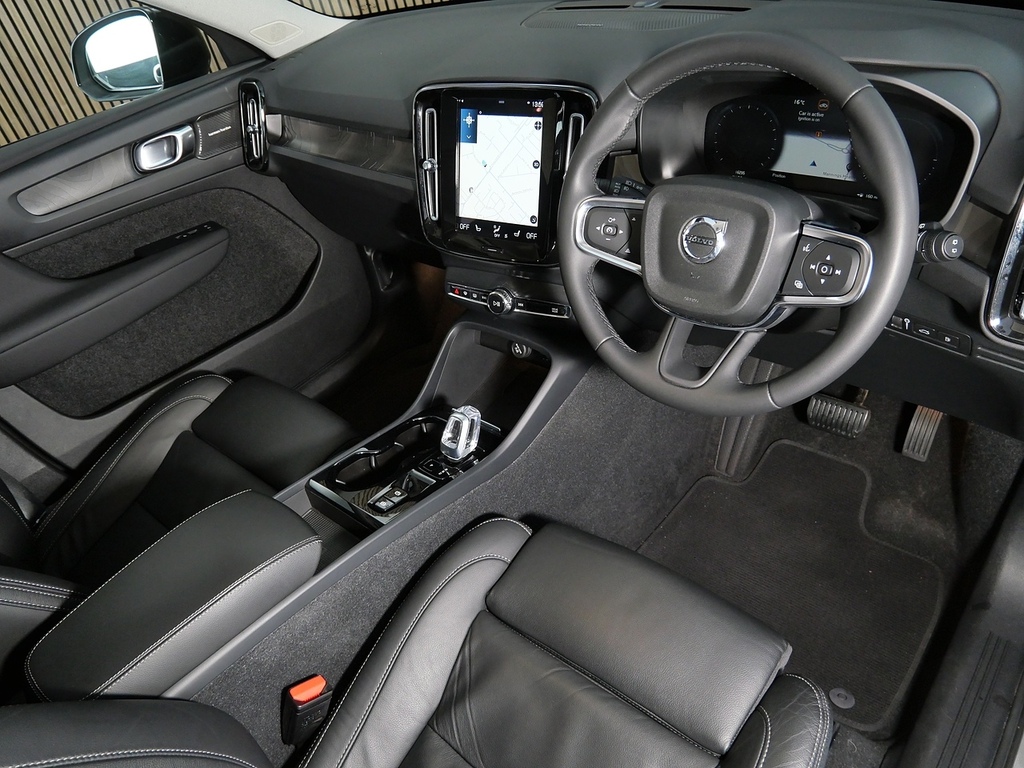 Volvo XC40 1.5H T5 Recharge 10.7Kwh Ultimate Dark Suv Pet Grey #3