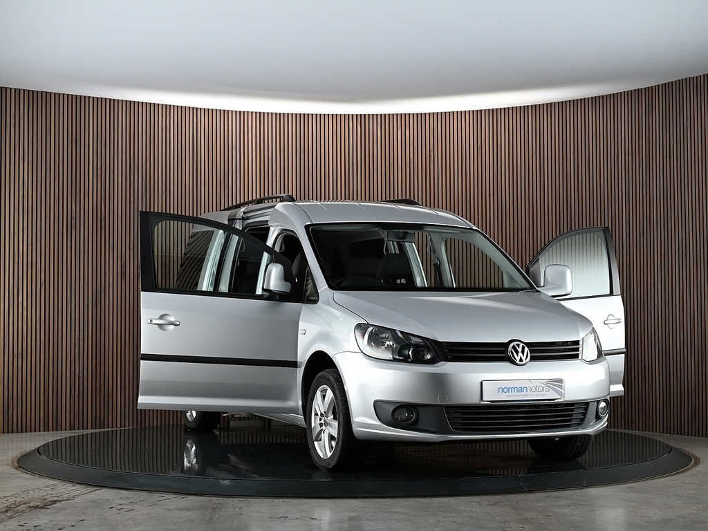 Volkswagen Caddy Maxi Life 1.6L Null Red #13