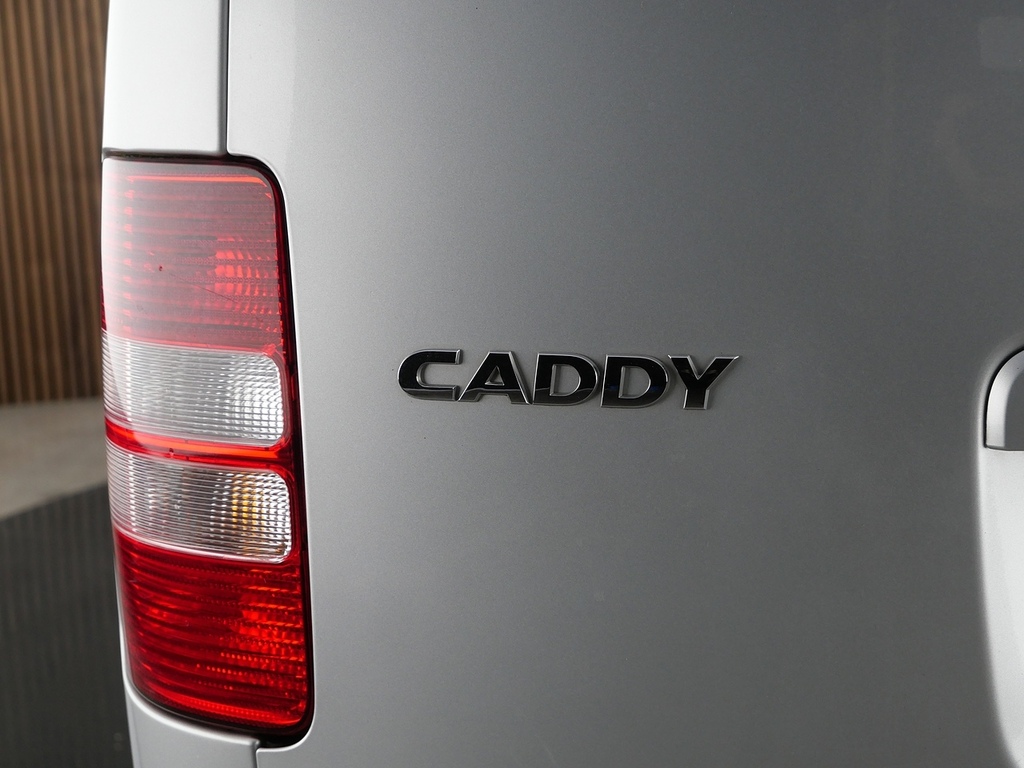 Volkswagen Caddy Maxi Life 1.6L Null Red #35