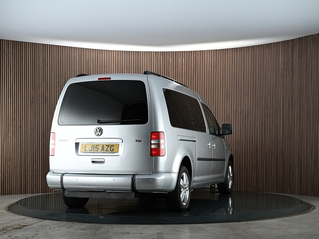 Volkswagen Caddy Maxi Life 1.6L Null Red #9